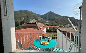 Agreable Appartement Typiquement Haut-Alpin